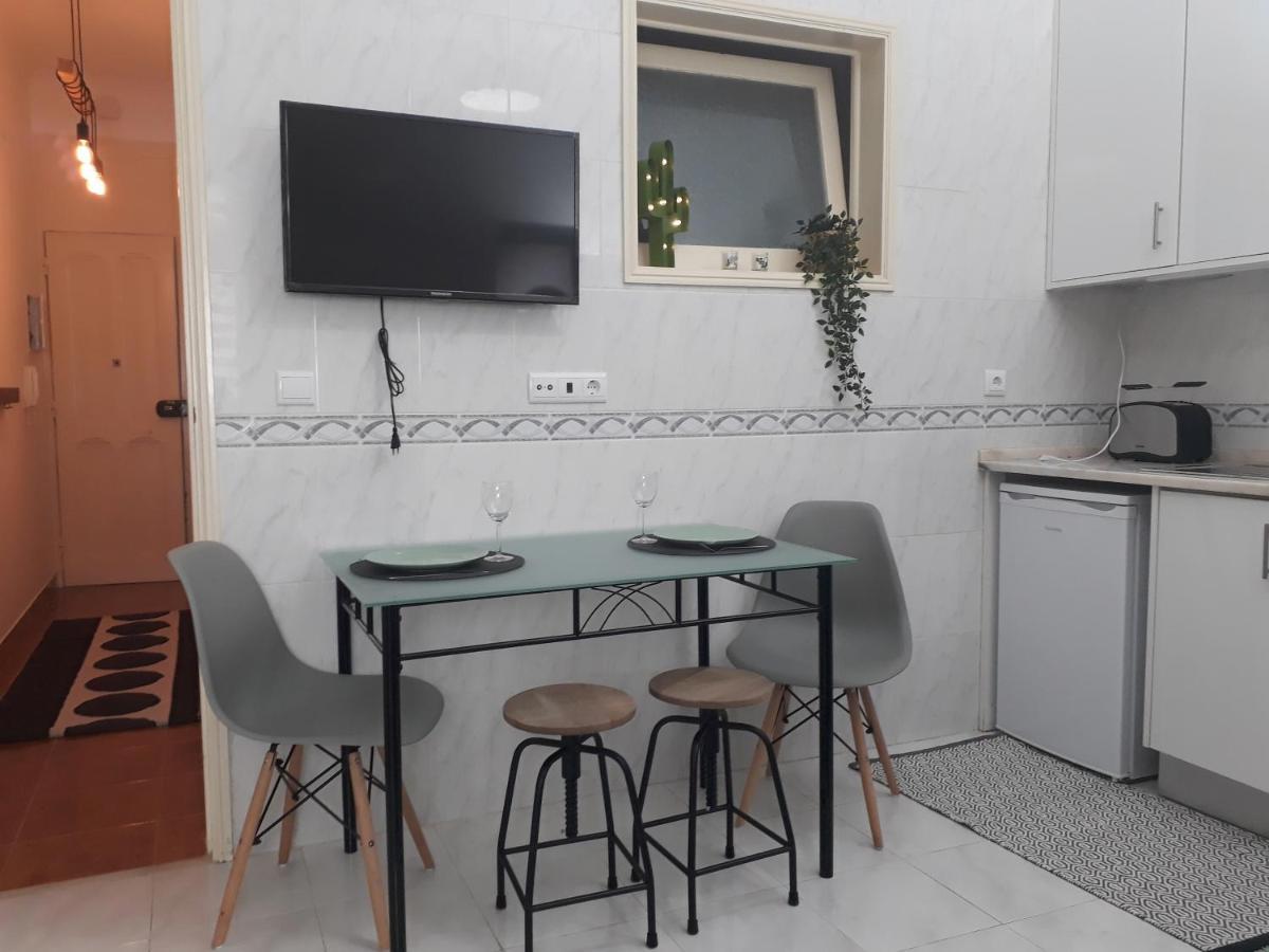 Apartamento Nas Olaias A 5 Minutos Da Faculdade Isel E Ist Lisboa Ngoại thất bức ảnh